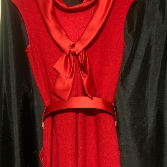 St John red dress - Picture 3 of 8
